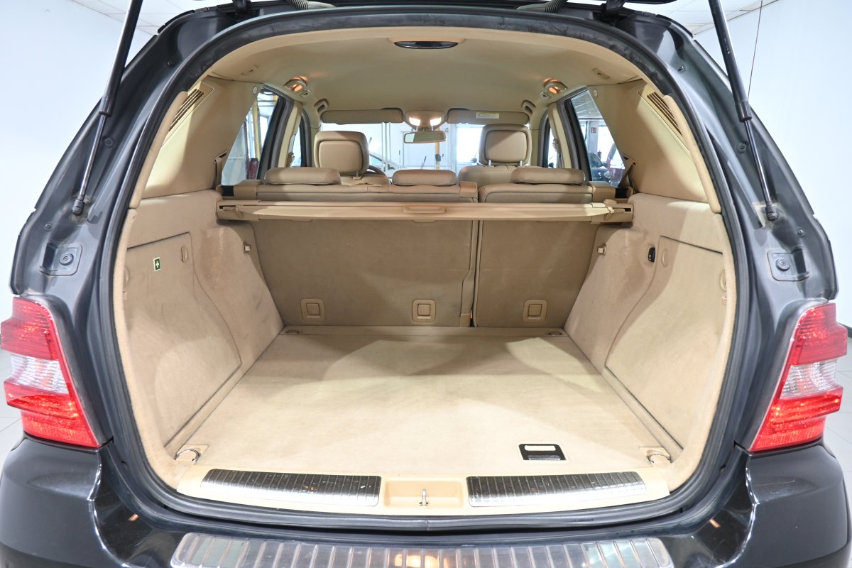 Foto Mercedes-Benz ML 8