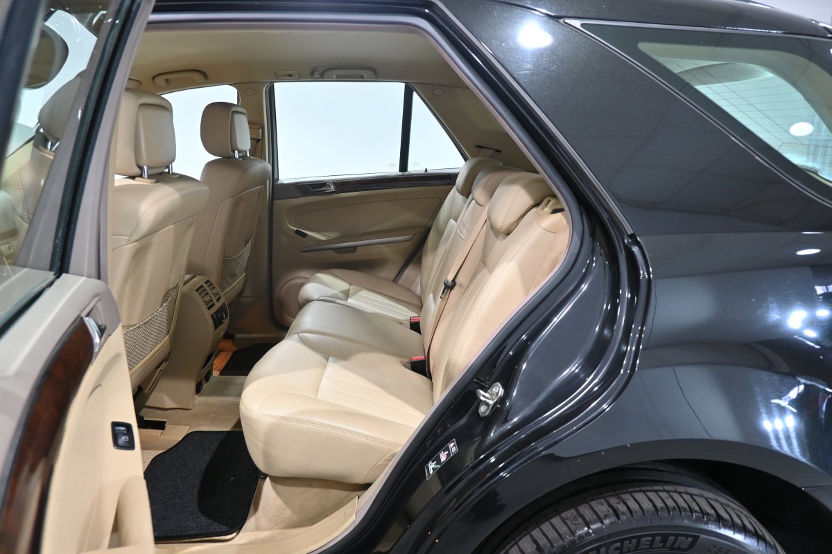 Foto Mercedes-Benz ML 11