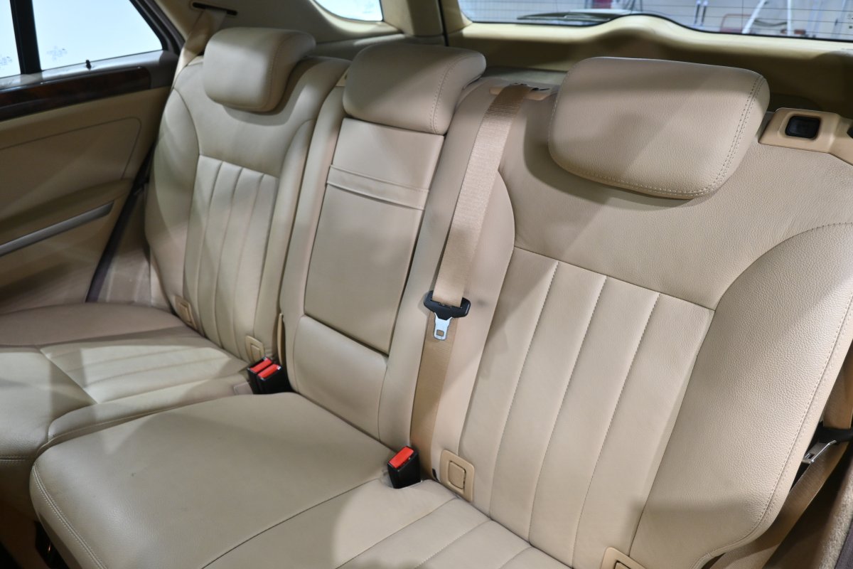 Foto Mercedes-Benz ML 12