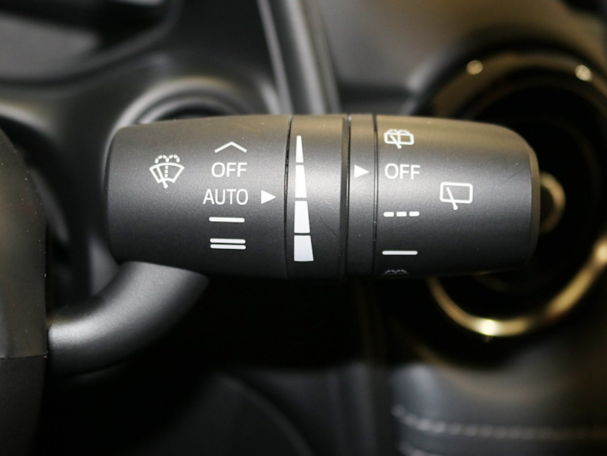 Foto Mazda CX-3 29