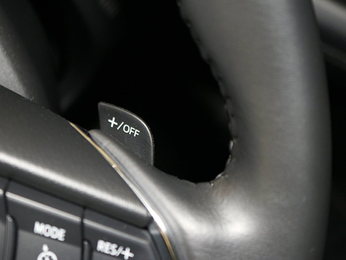 Foto Mazda CX-3 31