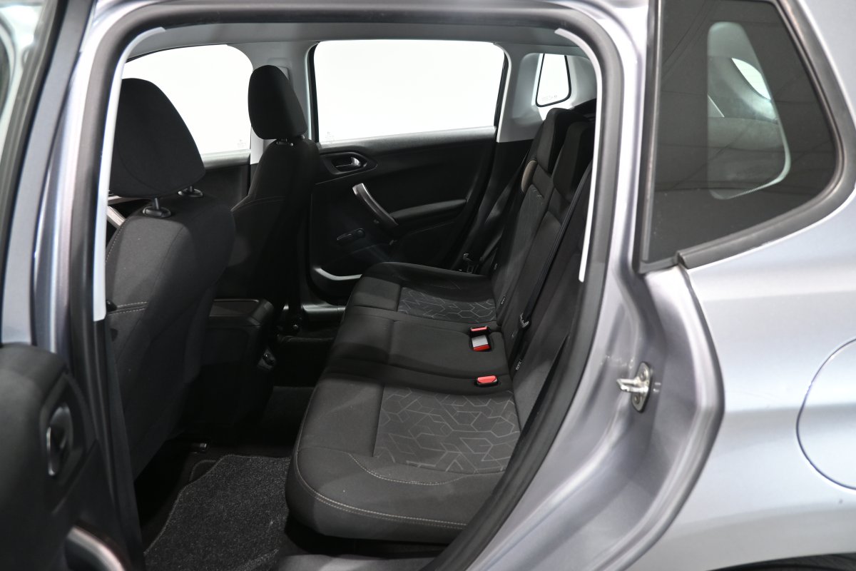 Foto Peugeot 2008 11