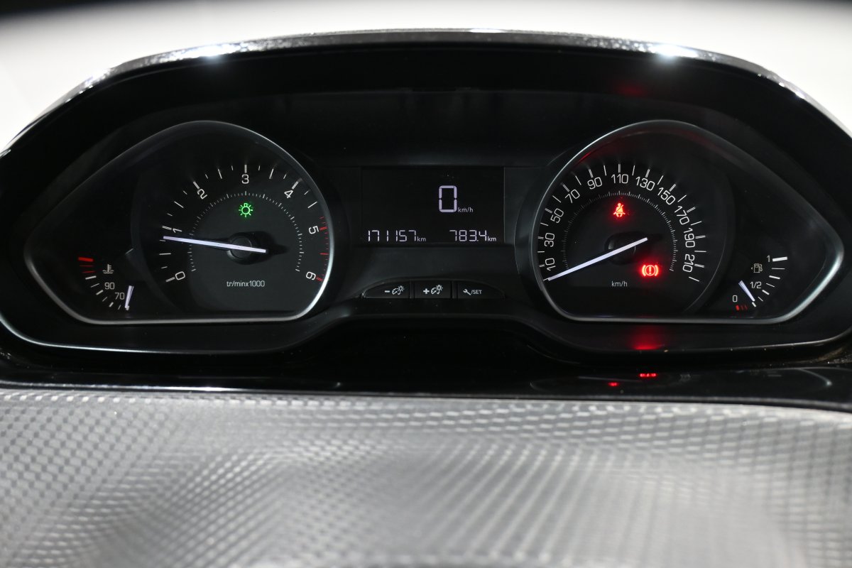 Foto Peugeot 2008 14