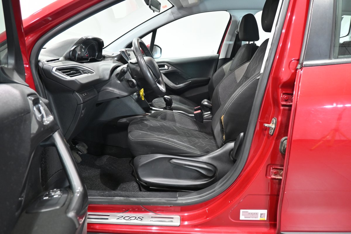 Foto Peugeot 2008 10