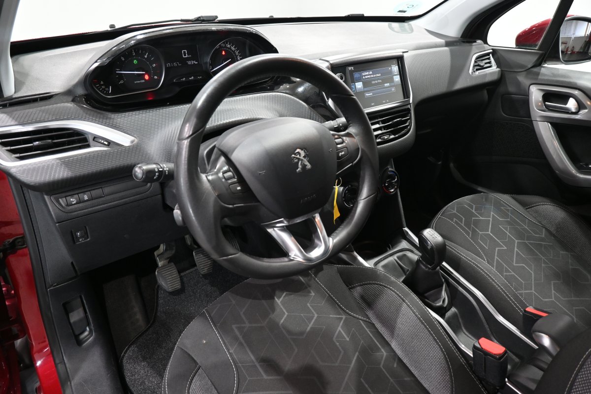 Foto Peugeot 2008 9