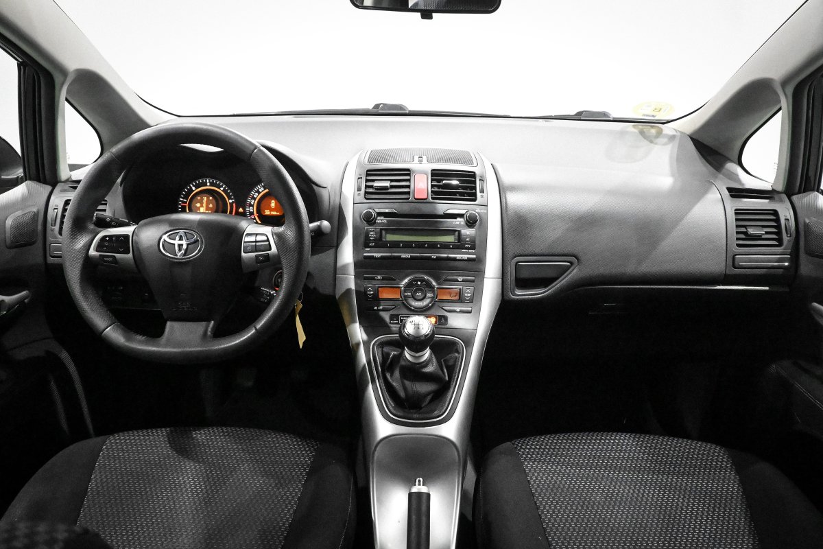 Foto Toyota Auris 17