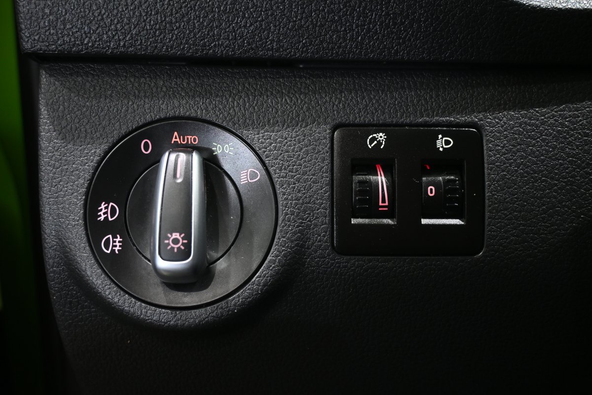 Foto Volkswagen Caddy 24