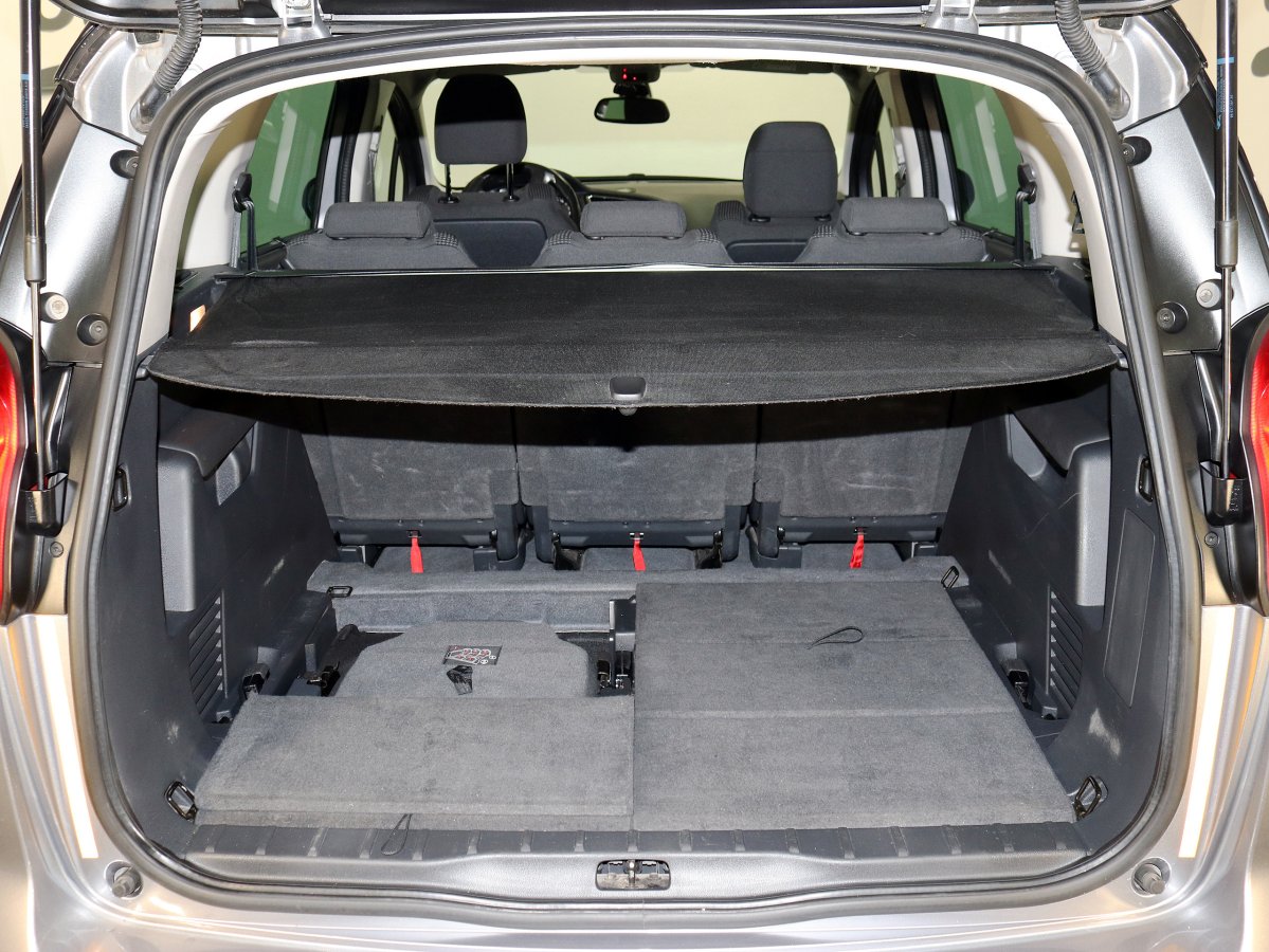 Foto Peugeot 5008 7