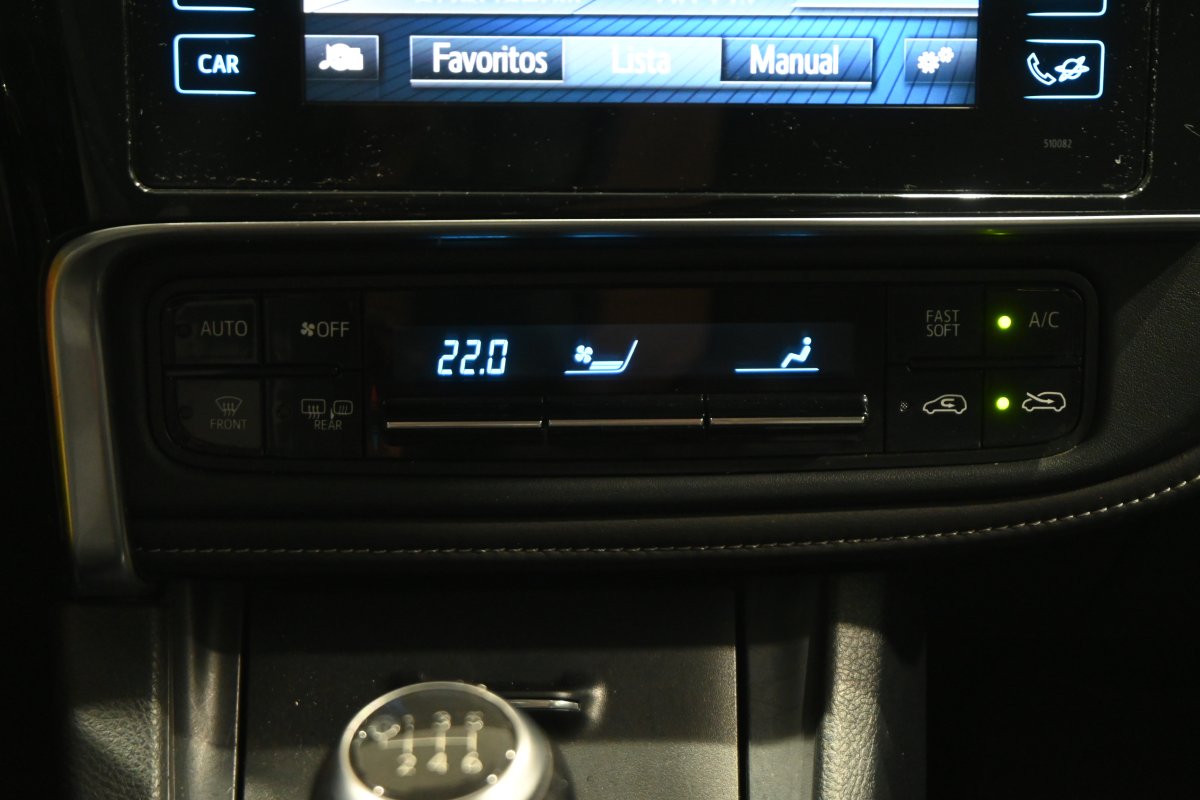 Foto Toyota Auris 16