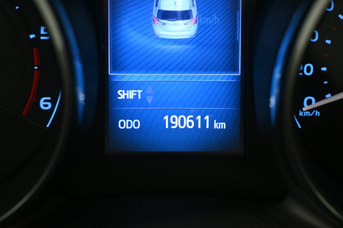 Foto Toyota Auris 12