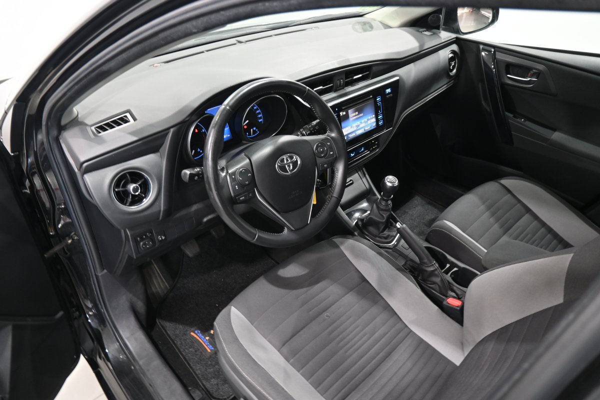 Foto Toyota Auris 9