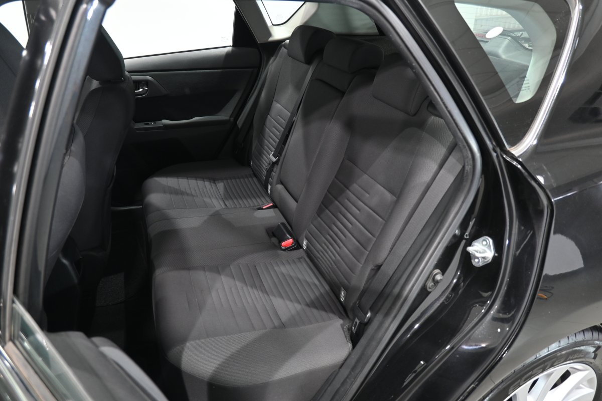 Foto Toyota Auris 11