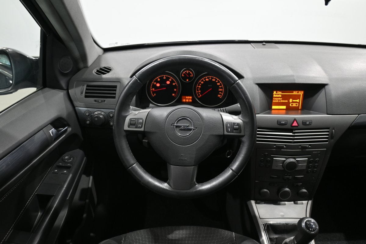 Foto Opel Astra 16
