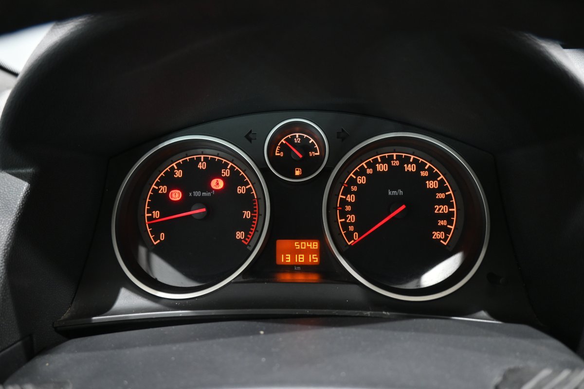 Foto Opel Astra 13