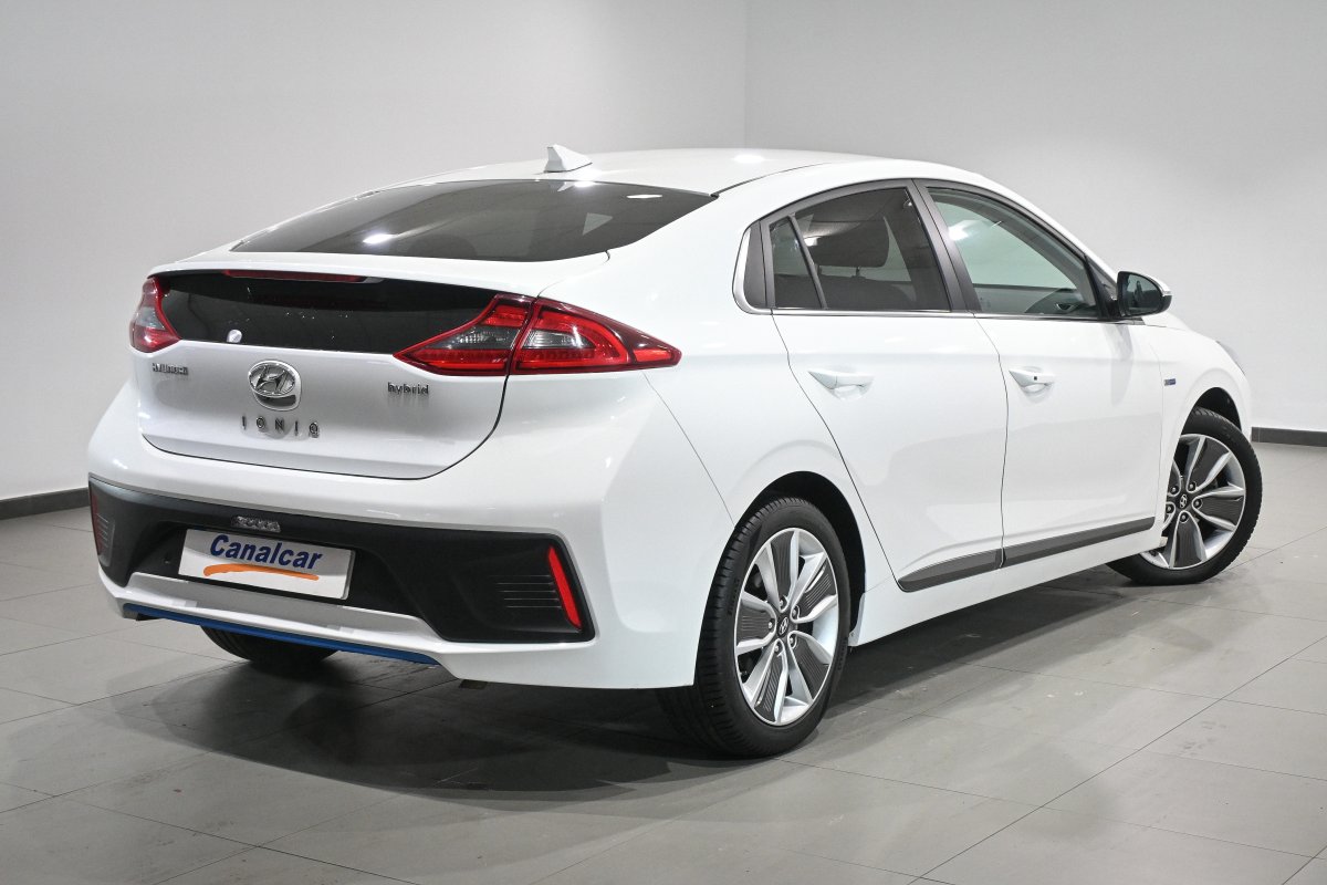 Foto Hyundai Ioniq 4