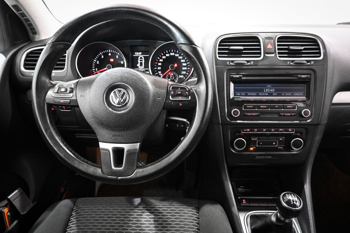 Foto Volkswagen Golf 18
