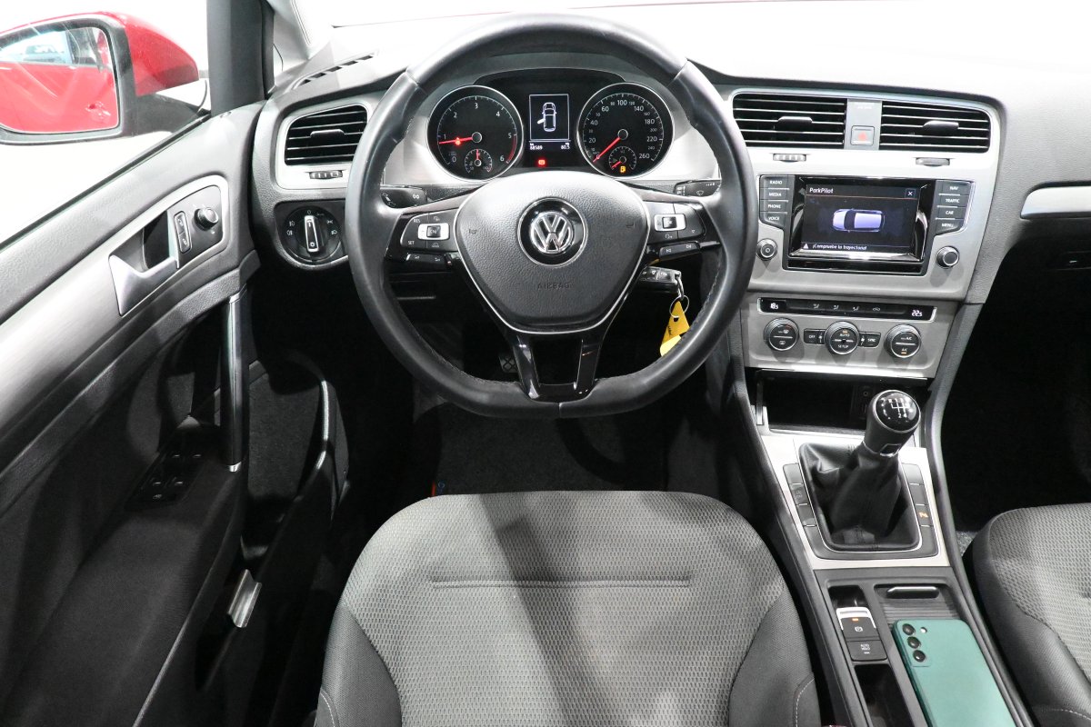 Foto Volkswagen Golf 24