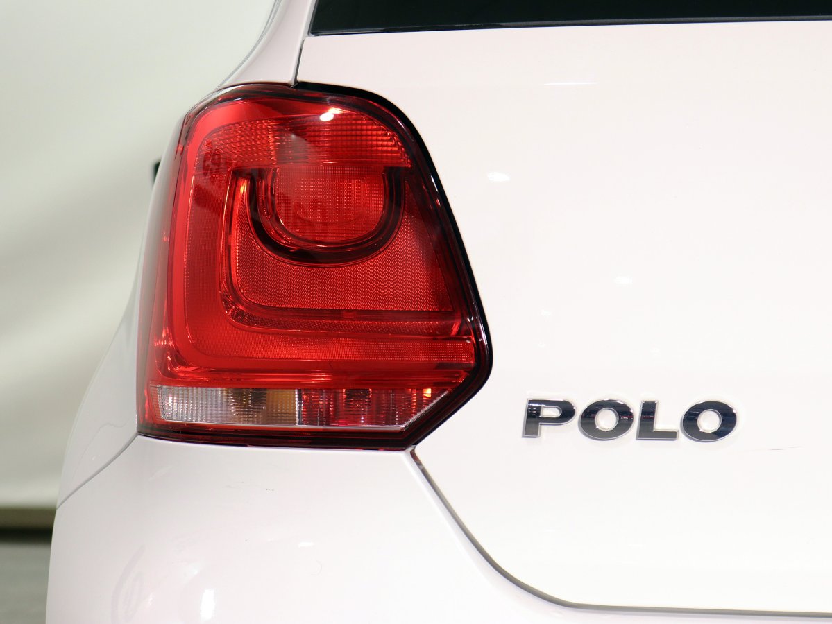 Foto Volkswagen Polo 9