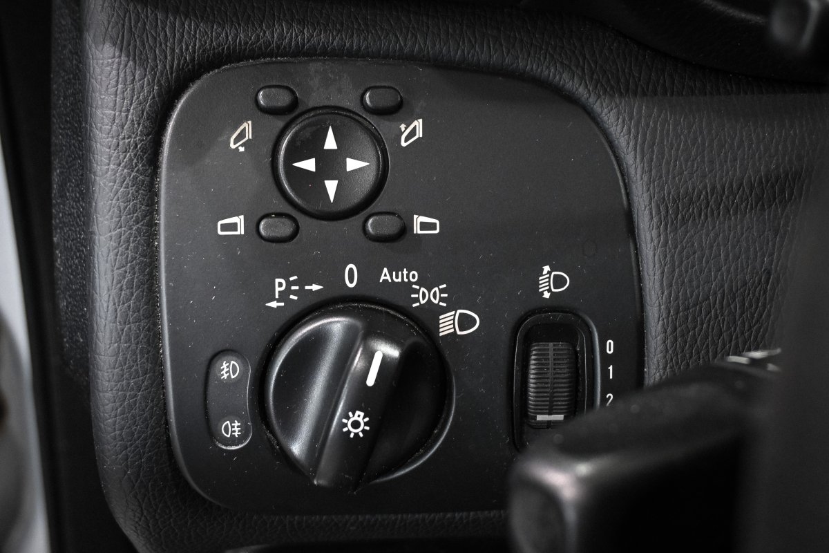 Foto Mercedes-Benz CLASE CLC 27