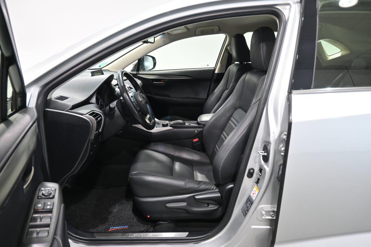 Foto Lexus NX 10