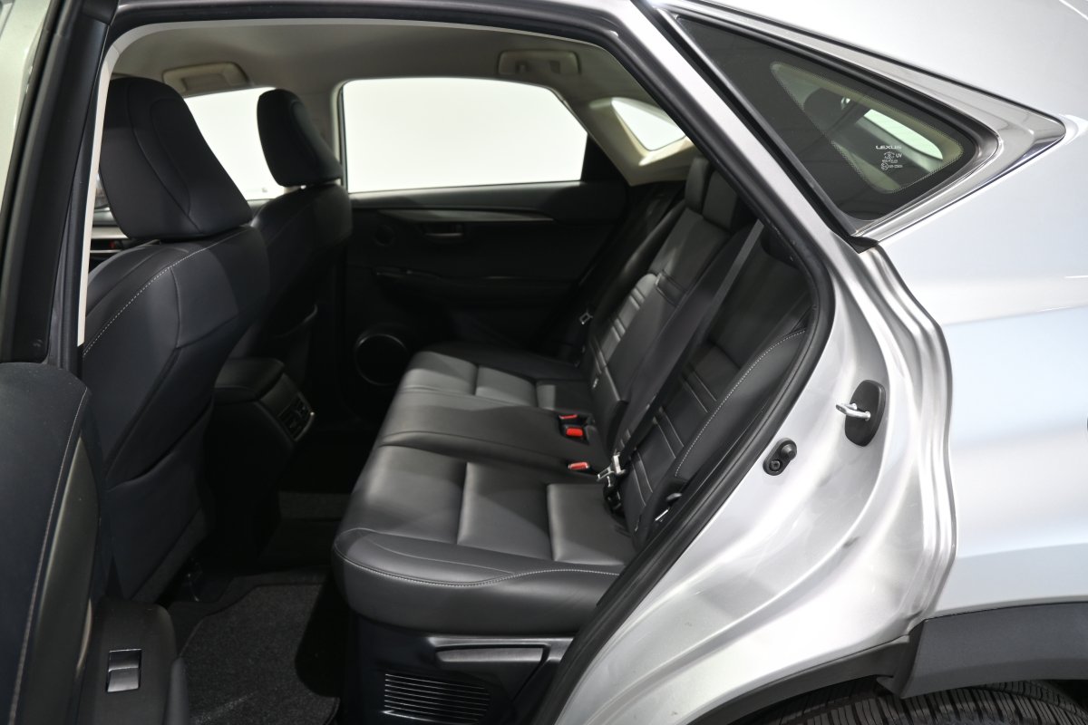 Foto Lexus NX 11