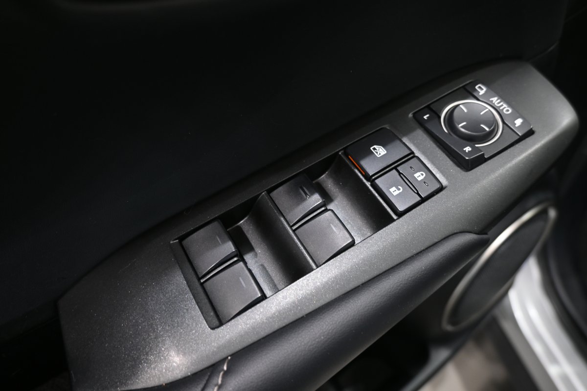 Foto Lexus NX 30