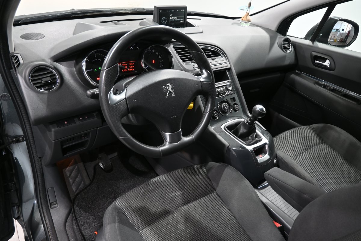 Foto Peugeot 5008 9