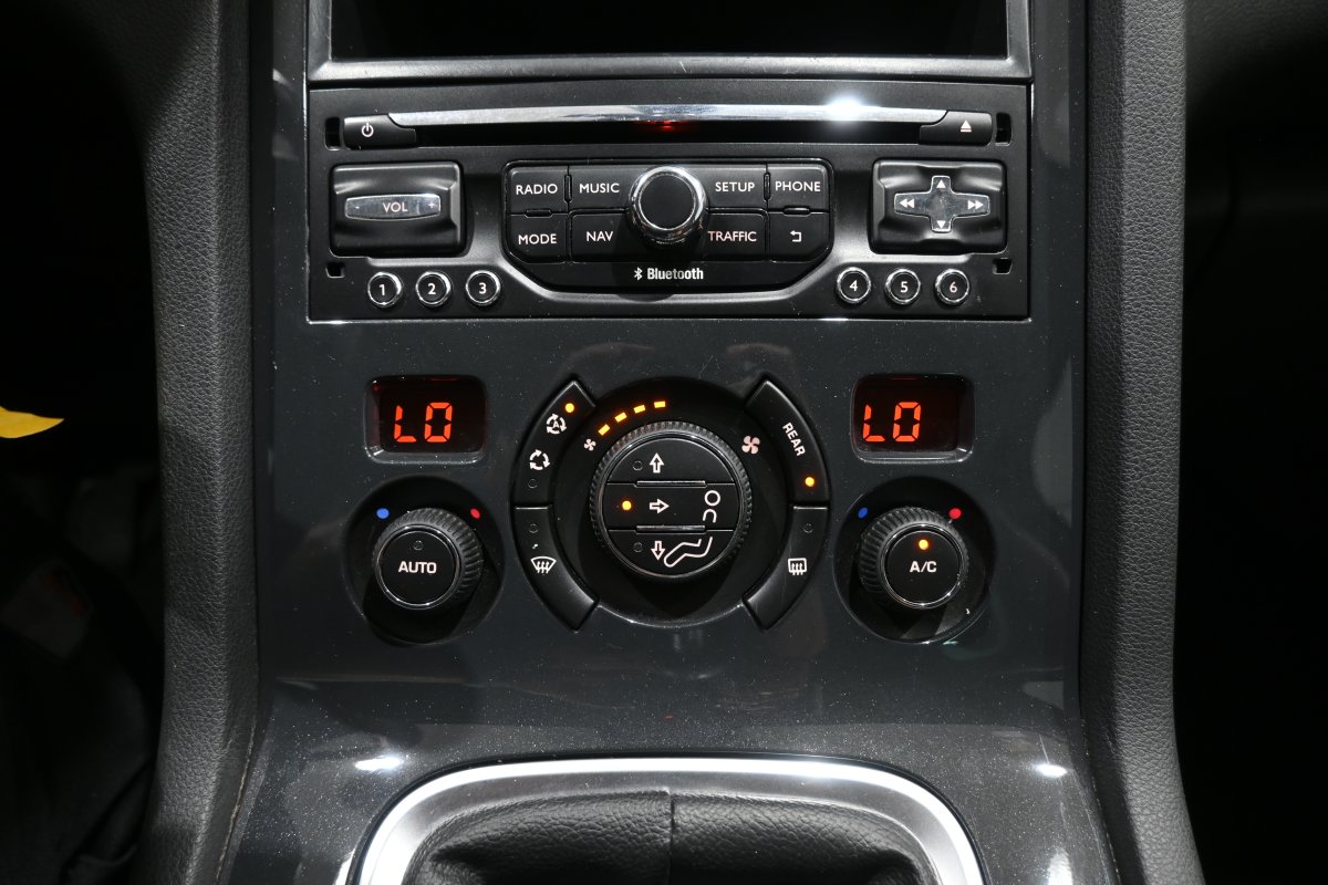 Foto Peugeot 5008 19