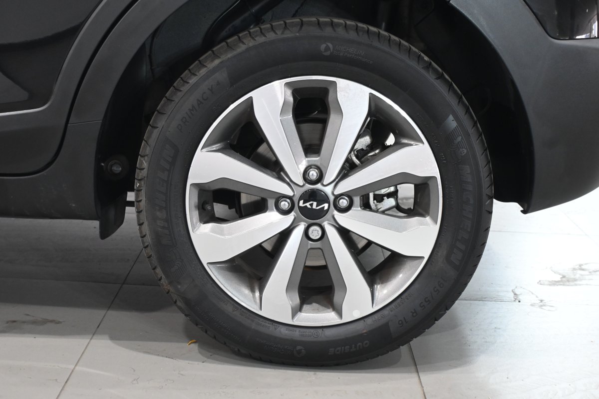 Foto Kia Stonic 31