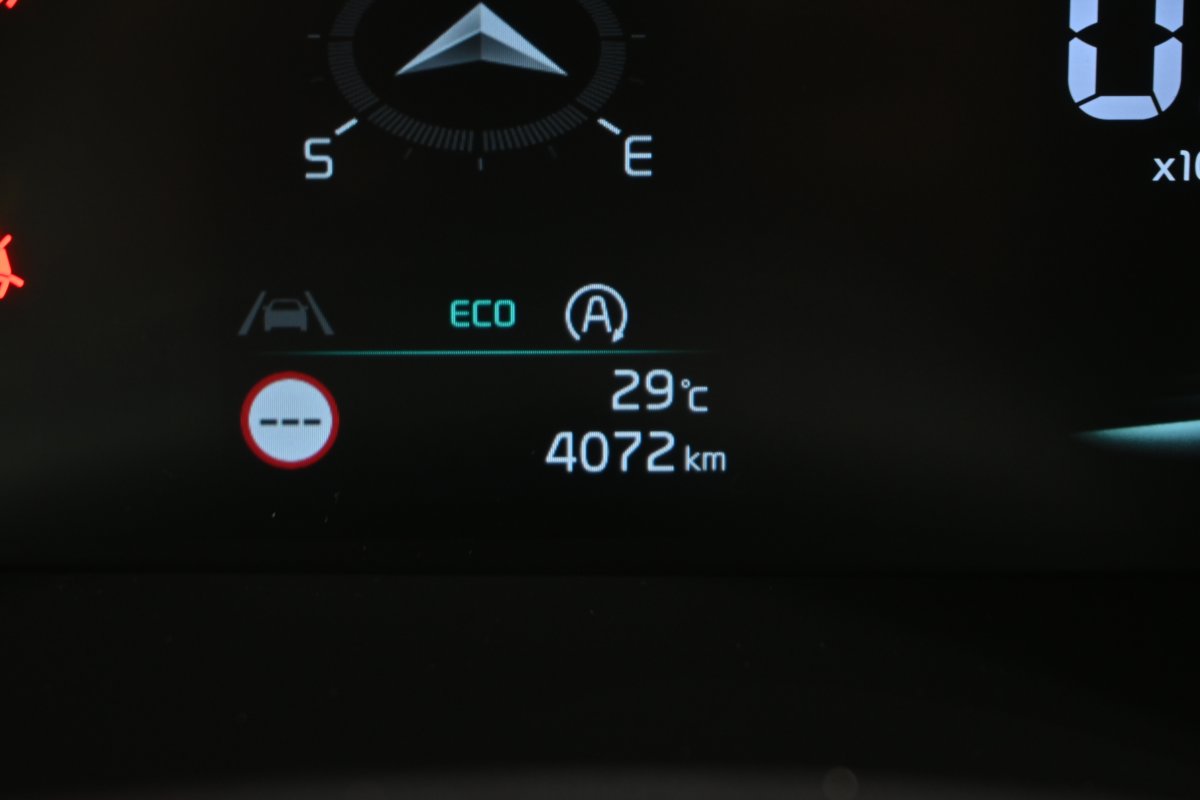Foto Kia Stonic 12