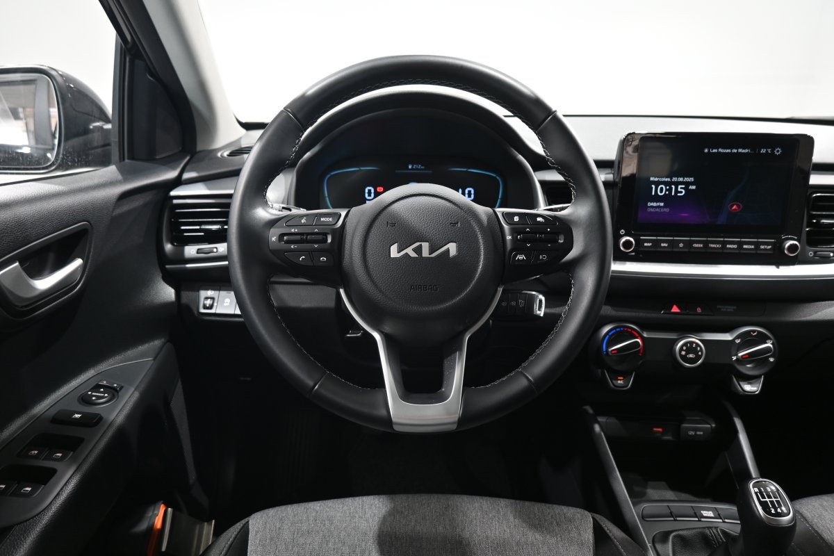 Foto Kia Stonic 20