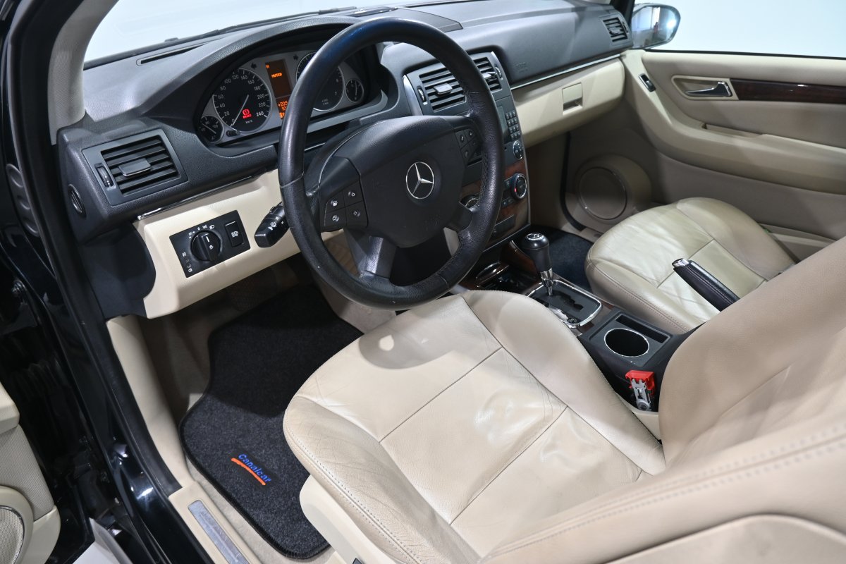 Foto Mercedes-Benz B 9