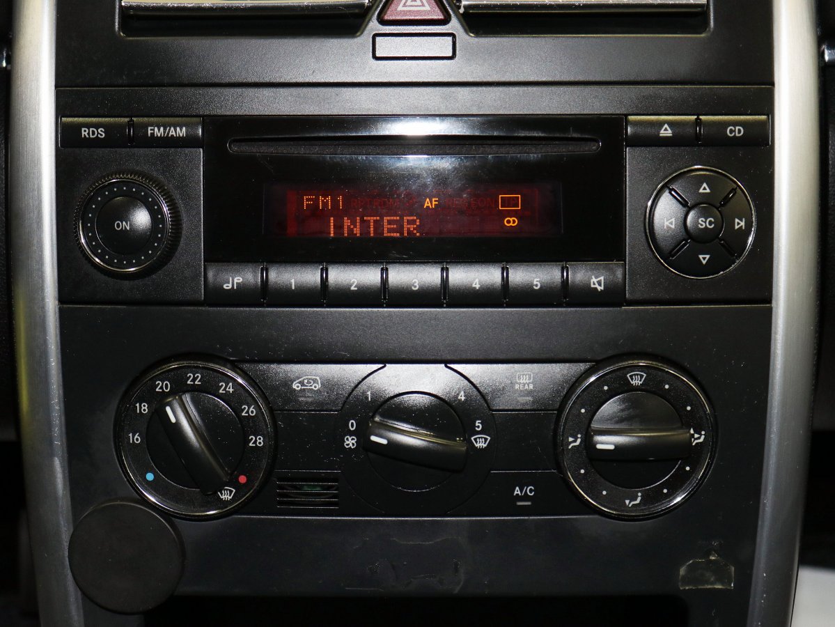 Foto Mercedes-Benz B 170 14