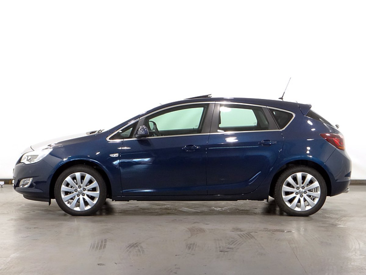 Foto Opel Astra 12