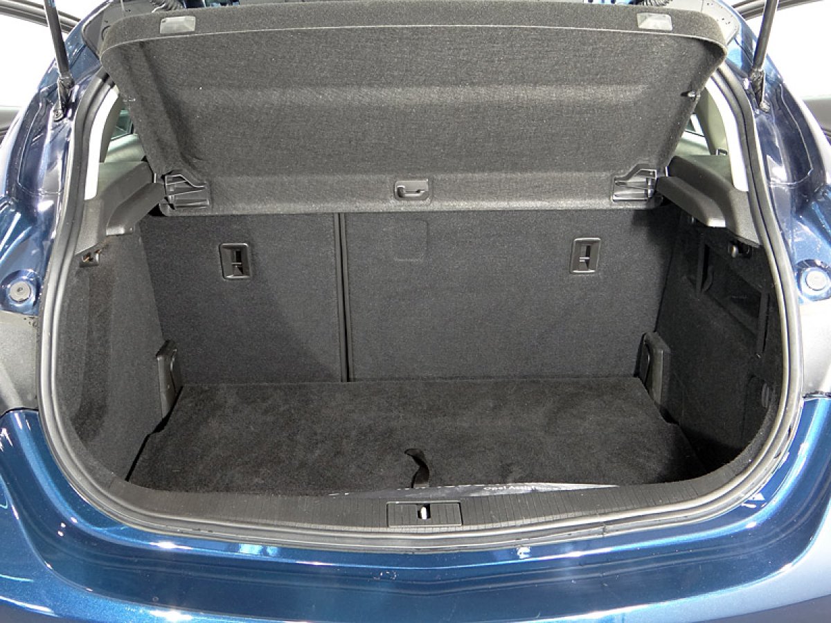 Foto Opel Astra 15