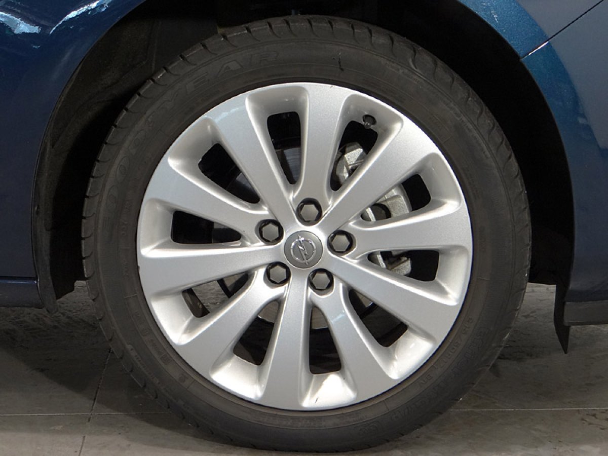 Foto Opel Astra 43