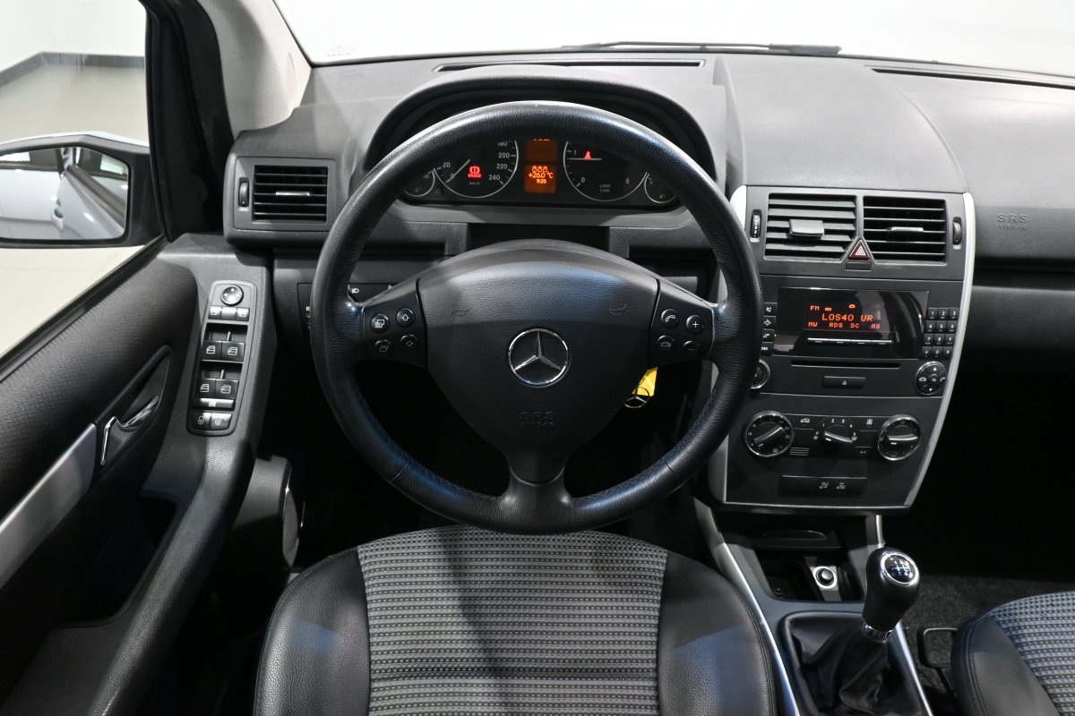 Foto Mercedes-Benz Clase A 16