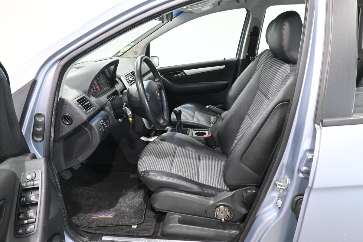 Foto Mercedes-Benz Clase A 10