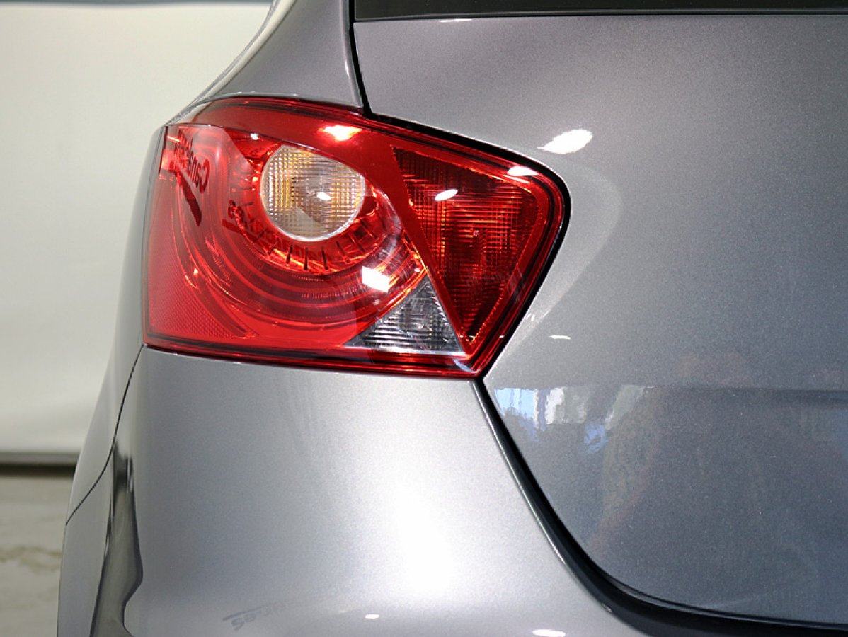 Foto Seat Ibiza 10