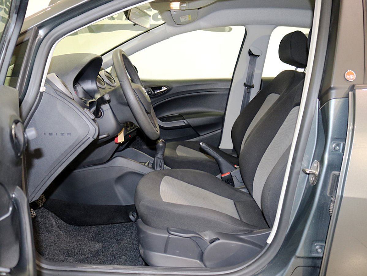 Foto Seat Ibiza 15