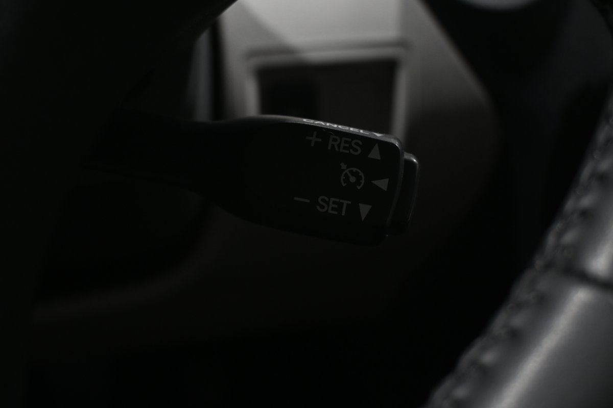 Foto Lexus IS220d 24