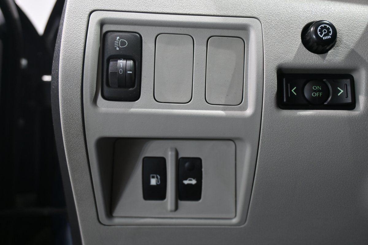 Foto Lexus IS220d 27