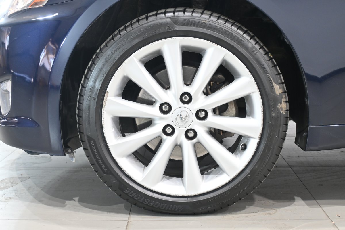 Foto Lexus IS220d 30