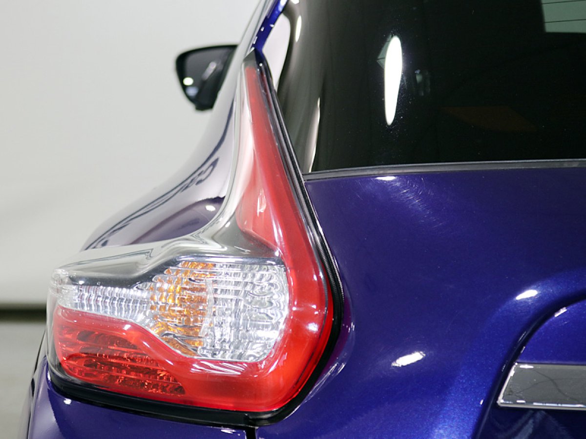 Foto Nissan Juke 10
