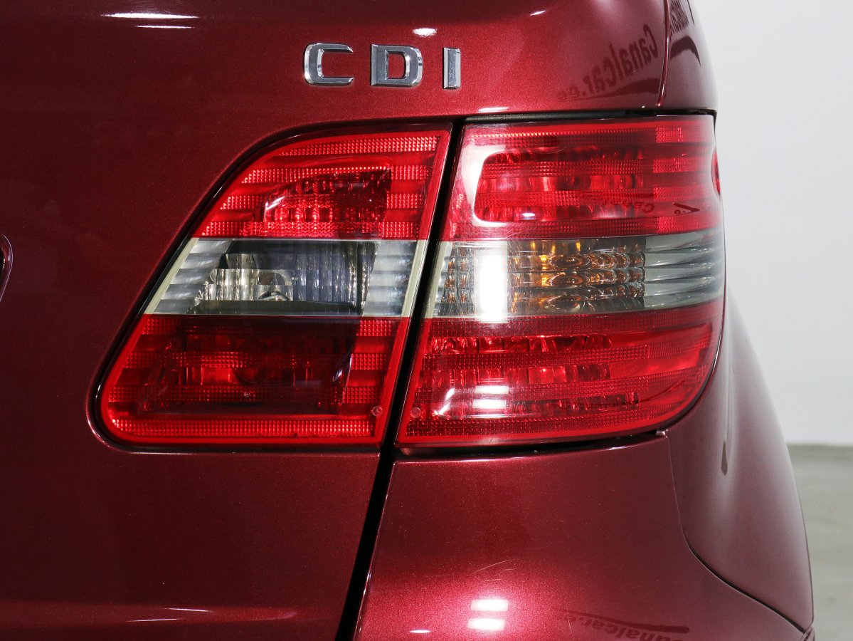 Foto Mercedes-Benz B 200 10