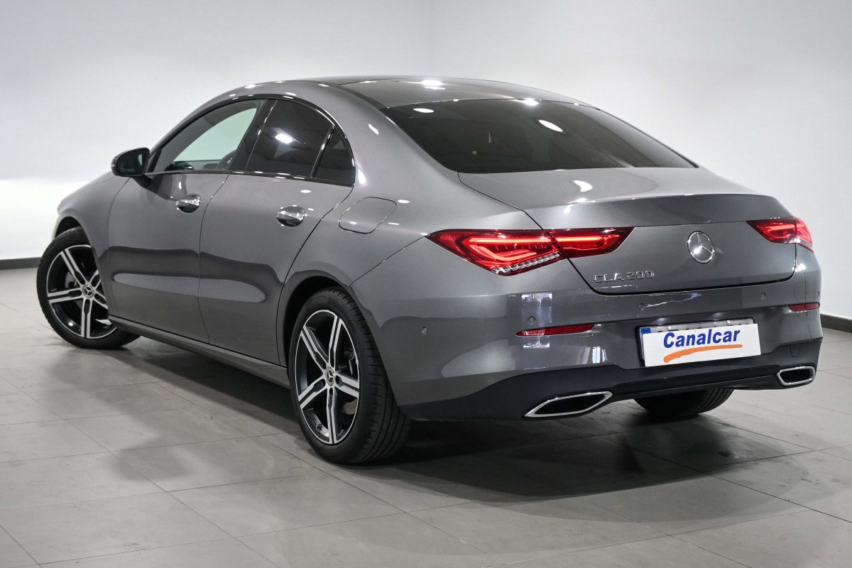 Foto Mercedes-Benz CLA 6