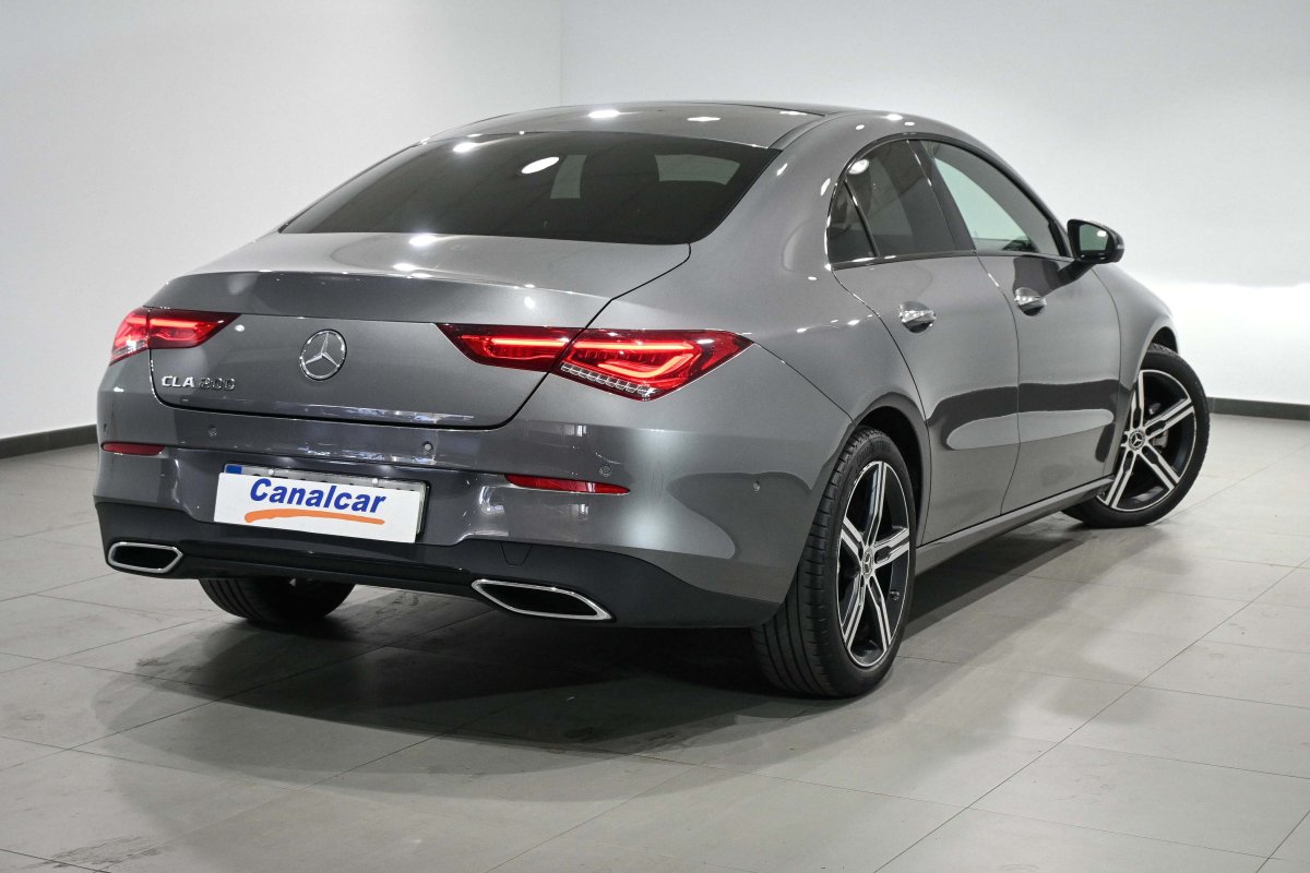 Foto Mercedes-Benz CLA 4