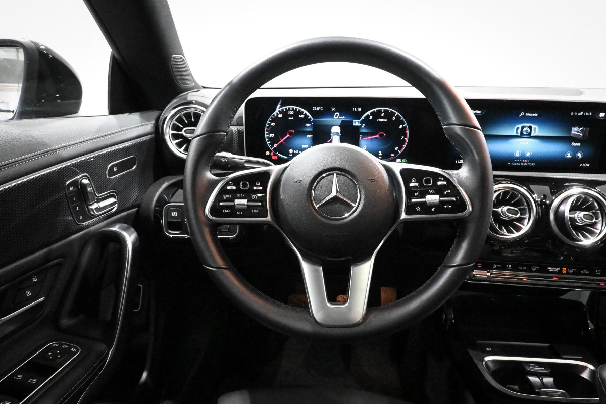 Foto Mercedes-Benz CLA 23