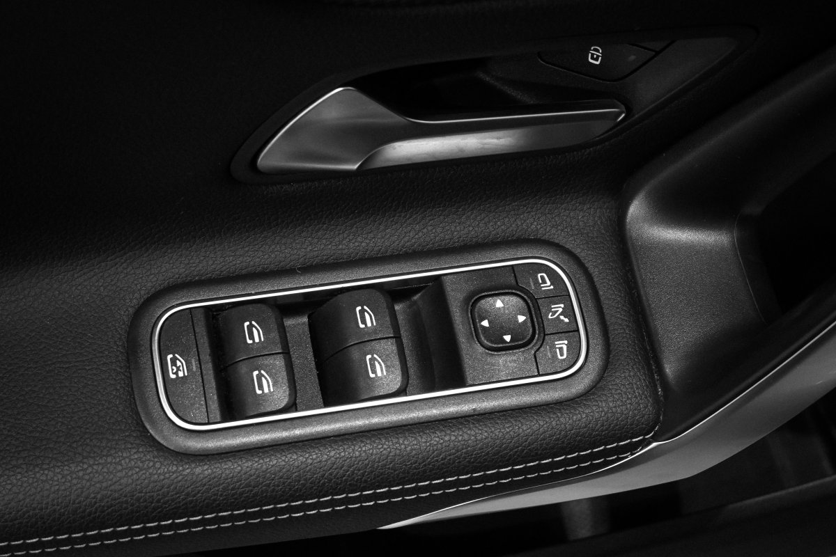 Foto Mercedes-Benz CLA 33