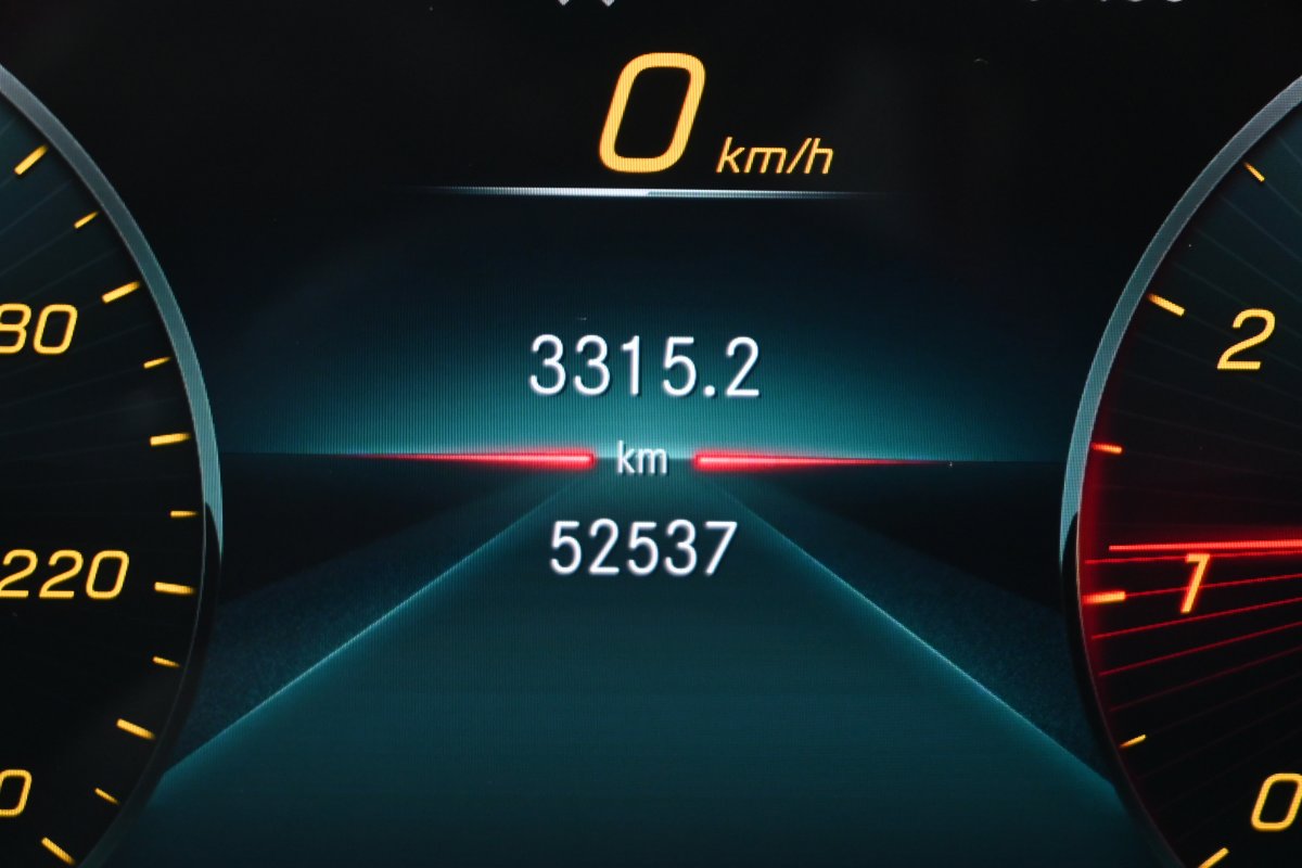 Foto Mercedes-Benz CLA 13